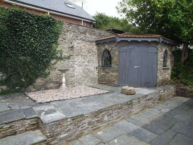  Image of 3 bedroom Property for sale in Victoria Road Camelford PL32 at Victoria Road  Camelford, PL32 9XA