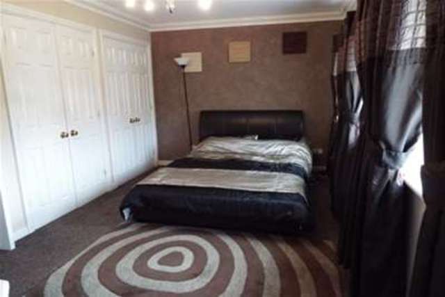  Image of 4 bedroom Detached house to rent in Virginia Gardens Lofthouse Wakefield WF3 at Wakefield, WF3 3TE