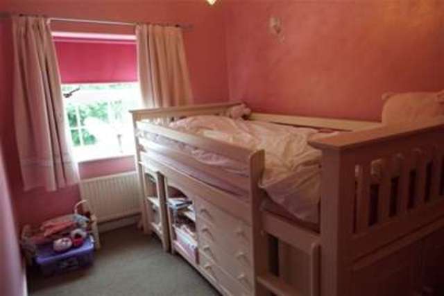  Image of 4 bedroom Detached house to rent in Virginia Gardens Lofthouse Wakefield WF3 at Wakefield, WF3 3TE