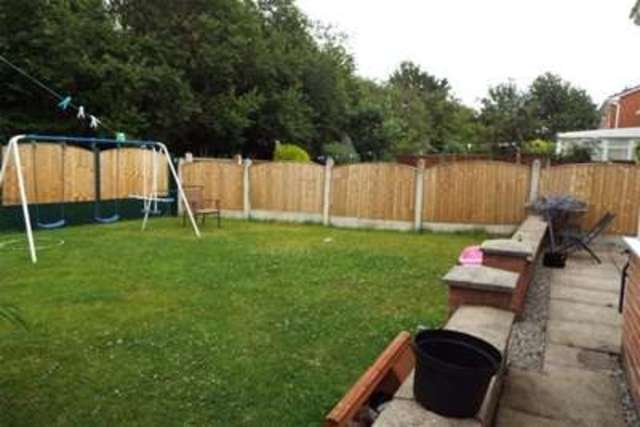 Image of 4 bedroom Detached house to rent in Virginia Gardens Lofthouse Wakefield WF3 at Wakefield, WF3 3TE