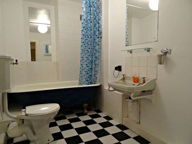 Image of 1 bedroom Flat for sale in Walcot Parade Bath BA1 at Bath Bath, BA1 5NF
