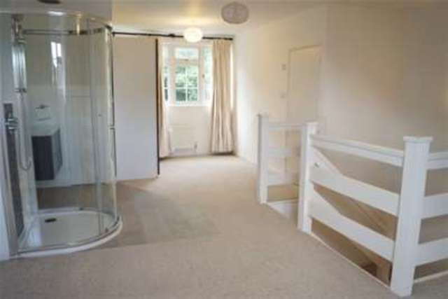 Image of 3 bedroom Terraced house to rent in Gainsborough Court Walton-on-Thames KT12 at Walton-on-Thames, KT12 1NL