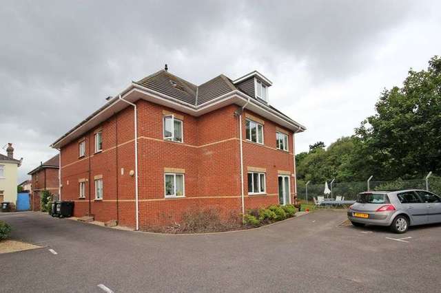 Image of 2 bedroom Flat for sale in Warwick Road Boscombe Bournemouth BH7 at Warwick Road Pokesdown Bournemouth, BH7 6LD