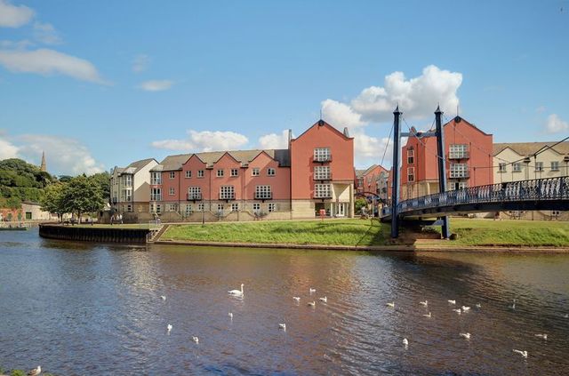  Image of 3 bedroom Terraced house for sale in Waterside St. Thomas Exeter EX2 at Waterside  Exeter, EX2 8GY