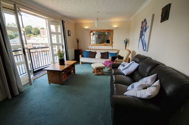  Image of 3 bedroom Terraced house for sale in Waterside St. Thomas Exeter EX2 at Waterside  Exeter, EX2 8GY