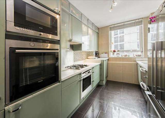  Image of 2 bedroom Apartment to rent in Anhalt Road London SW11 at Anhalt Road  London, SW11 4PD