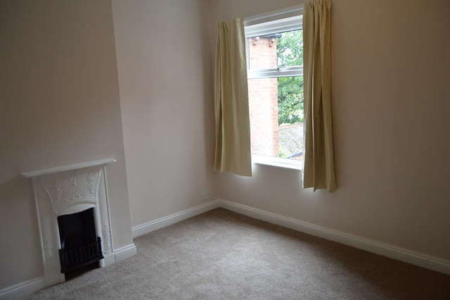  Image of 3 bedroom Terraced house to rent in Welbeck Street Wakefield WF1 at Wakefield Wakefield, WF1 5LD