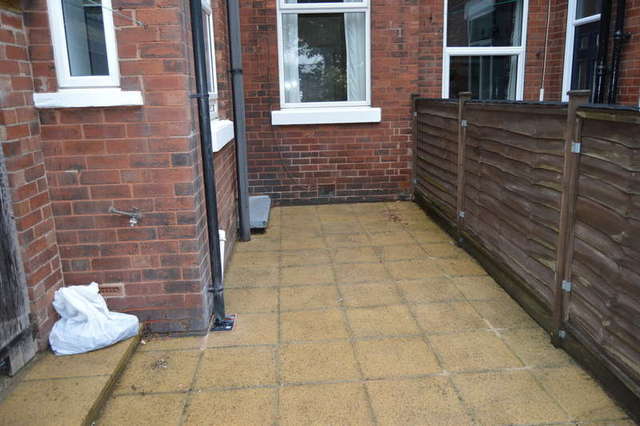  Image of 3 bedroom Terraced house to rent in Welbeck Street Wakefield WF1 at Wakefield Wakefield, WF1 5LD