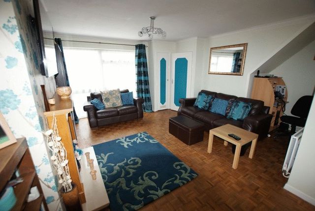  Image of 3 bedroom Semi-Detached house for sale in Nightingale Road Wendover Aylesbury HP22 at Nightingale Road Wendover Wendover, HP22 6JX
