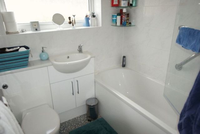  Image of 3 bedroom Semi-Detached house for sale in Nightingale Road Wendover Aylesbury HP22 at Nightingale Road Wendover Wendover, HP22 6JX
