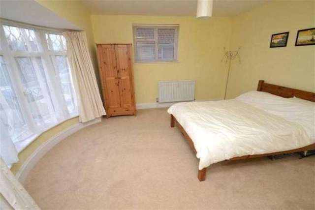  Image of 3 bedroom Detached house to rent in West Gardens Epsom KT17 at West Gardens  Epsom, KT17 1NQ