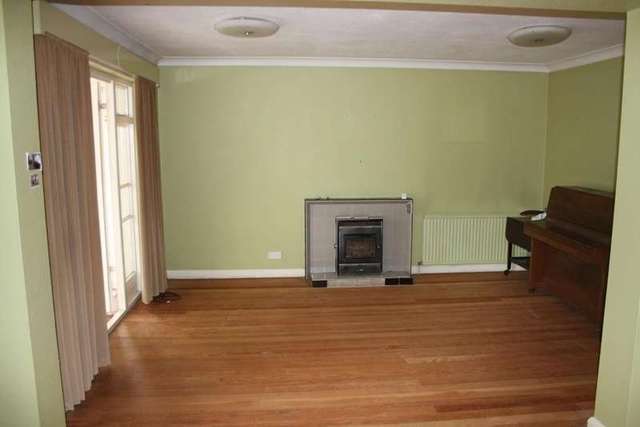  Image of 3 bedroom Detached house for sale in Warren Close West Hill Ottery St. Mary EX11 at West Hill Ottery St Mary Devon, EX11 1XB