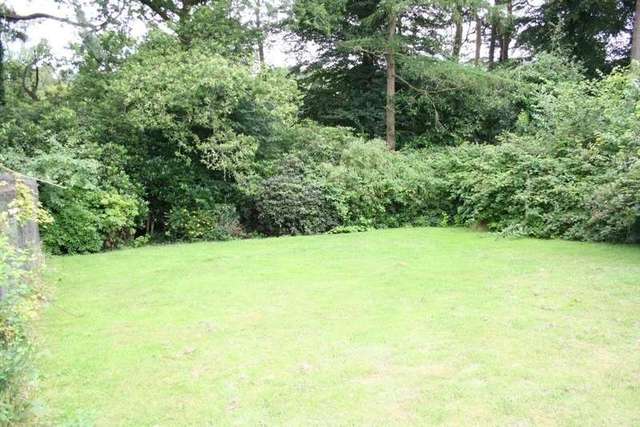 Image of 3 bedroom Detached house for sale in Warren Close West Hill Ottery St. Mary EX11 at West Hill Ottery St Mary Devon, EX11 1XB