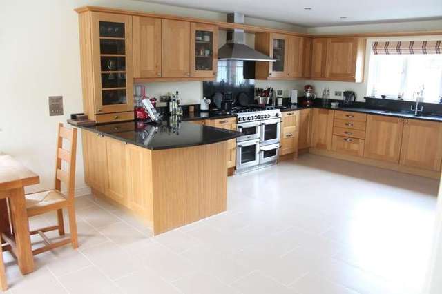  Image of 5 bedroom Detached house for sale in Bendarroch Road West Hill Ottery St. Mary EX11 at West Hill Ottery St Mary Devon, EX11 1UU