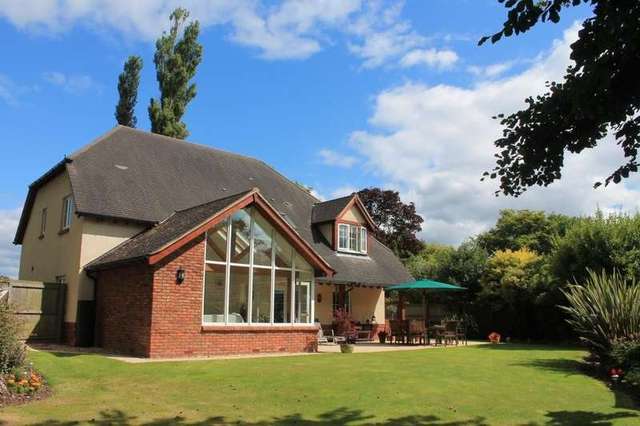  Image of 5 bedroom Detached house for sale in Bendarroch Road West Hill Ottery St. Mary EX11 at West Hill Ottery St Mary Devon, EX11 1UU