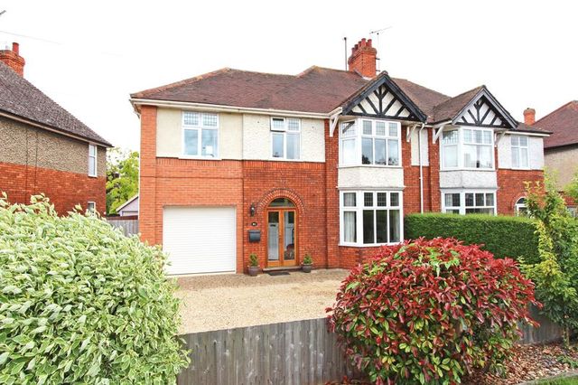  Image of 4 bedroom Semi-Detached house for sale in West Road Bourne PE10 at West Road  Bourne, PE10 9PS