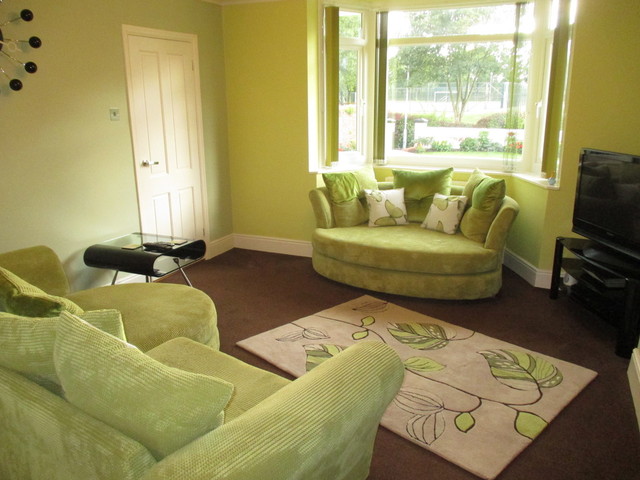  Image of 3 bedroom End of Terrace for sale in Western Terrace Portsmouth PO2 at Western Terrace Stamshaw Portsmouth, PO2 8JX