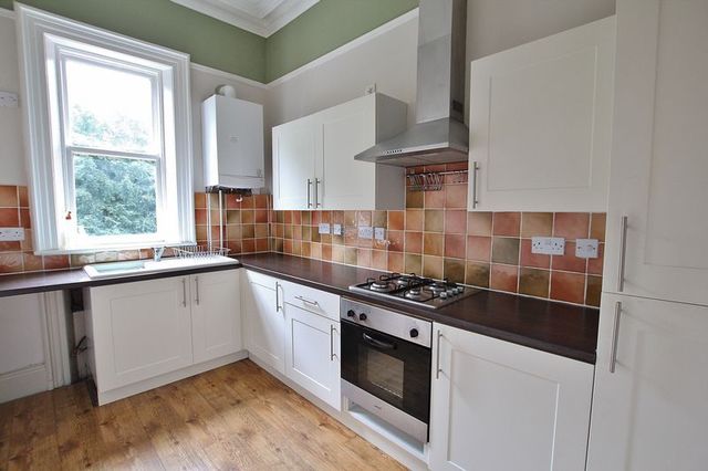  Image of 2 bedroom Flat to rent in Westhill Hessle HU13 at Westhill  Hessle, HU13 0ER