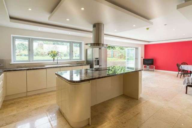  Image of 5 bedroom Detached house for sale in Whipsnade Dunstable LU6 at Whipsnade, LU6 2LG