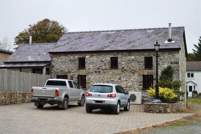  Image of 2 bedroom Detached house to rent in Llanboidy Whitland SA34 at Cringa Mawr  Whitland, SA34 0LT