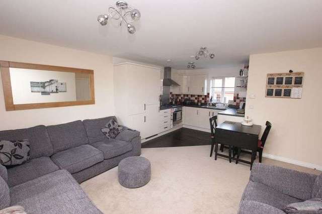  Image of 2 bedroom Detached house for sale in Wickham Road Fareham PO16 at Wickham Road  Fareham, PO16 7JE
