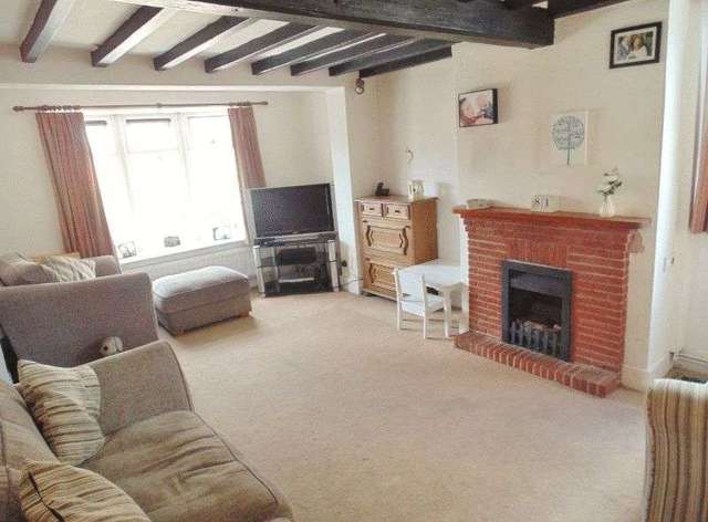  Image of 4 bedroom Detached house for sale in Wilford Lane Wilford Nottingham NG11 at Wilford Lane Wilford Nottingham, NG11 7AX