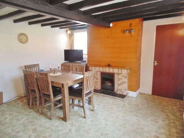  Image of 4 bedroom Detached house for sale in Wilford Lane Wilford Nottingham NG11 at Wilford Lane Wilford Nottingham, NG11 7AX