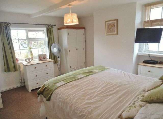  Image of 4 bedroom Detached house for sale in Wilford Lane Wilford Nottingham NG11 at Wilford Lane Wilford Nottingham, NG11 7AX