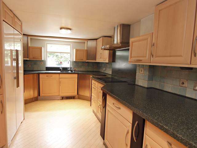  Image of 3 bedroom Semi-Detached house to rent in Willes Road Leamington Spa CV32 at Leamington Spa  Royal Leamington Spa, CV32 4PP