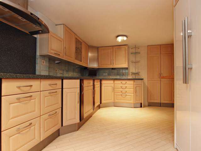  Image of 3 bedroom Semi-Detached house to rent in Willes Road Leamington Spa CV32 at Leamington Spa  Royal Leamington Spa, CV32 4PP