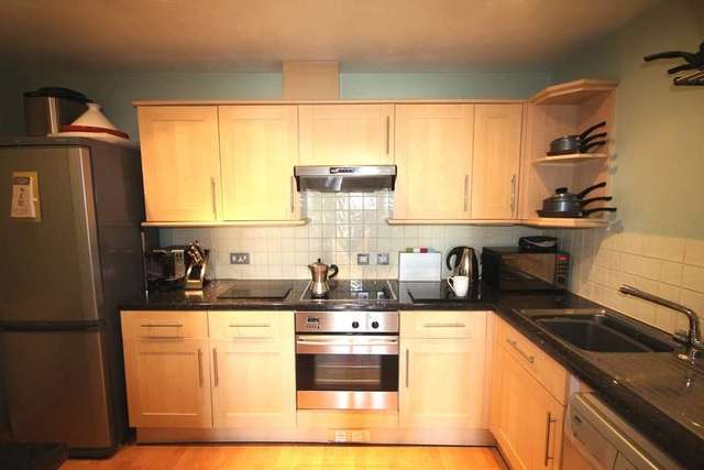  Image of 2 bedroom Flat to rent in Willow Grove Chislehurst BR7 at Chislehurst Kent Chislehurst, BR7 5BN