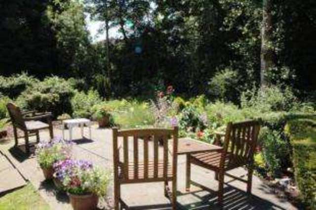  Image of 1 bedroom Flat for sale in Bramhall Lane South Bramhall Stockport SK7 at Bramhall Lane South Stockport Bramhall, SK7 2DN