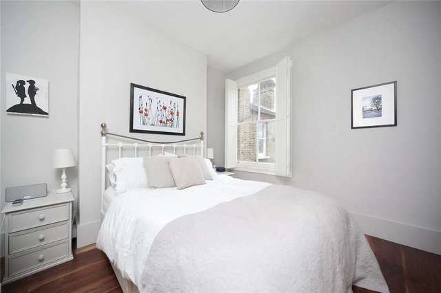  Image of 3 bedroom Flat for sale in Wix