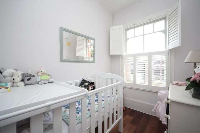  Image of 3 bedroom Flat for sale in Wix