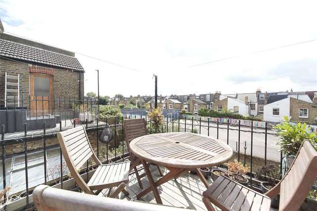  Image of 3 bedroom Flat for sale in Wix
