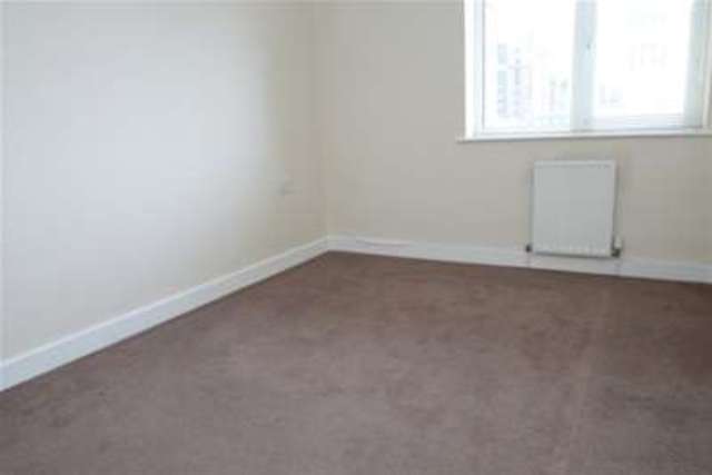  Image of 2 bedroom Flat to rent in Woburn Road Croydon CR0 at Croydon, CR0 2AB