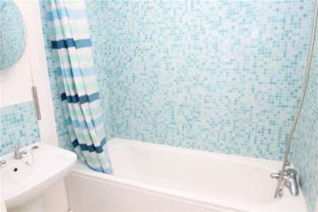  Image of 2 bedroom Flat to rent in Woburn Road Croydon CR0 at Croydon, CR0 2AB