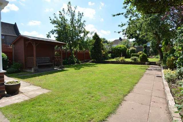  Image of 3 bedroom Semi-Detached house for sale in Wolverhampton Road Oldbury B68 at Wolverhampton Road  Oldbury, B68 0LR