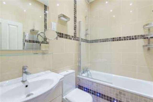  Image of 2 bedroom Flat to rent in Wolverton Gardens London W6 at London, W6 7DY
