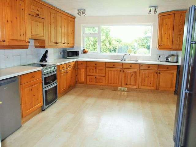  Image of 5 bedroom Detached house for sale in Woodbrook Road Loughborough LE11 at Woodbrook Road  Loughborough, LE11 3QD