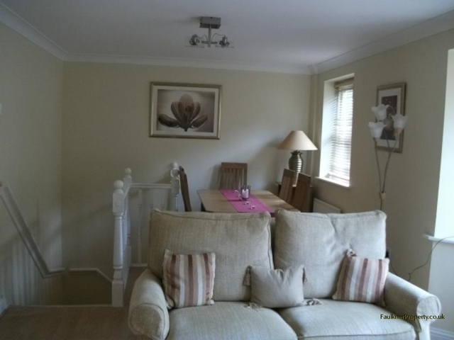  Image of 2 bedroom Apartment to rent in Woodall Close Middleton Milton Keynes MK10 at <br>Middleton  Milton Keynes, MK10 9JZ