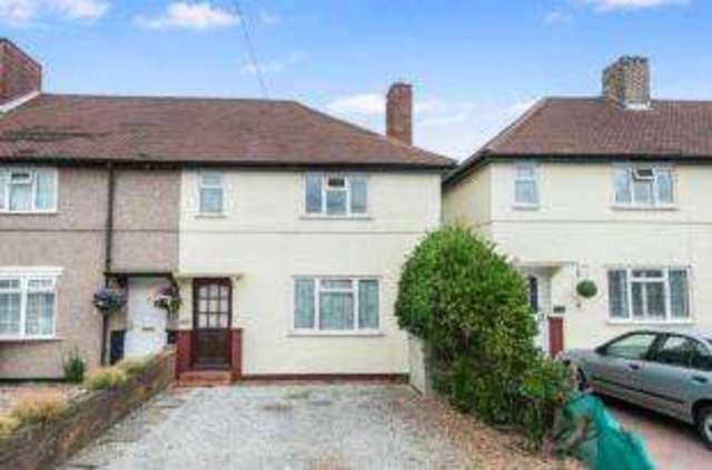  Image of 3 bedroom End of Terrace for sale in Washington Road Worcester Park KT4 at Worcester Park  Worcester Park, KT4 8JJ