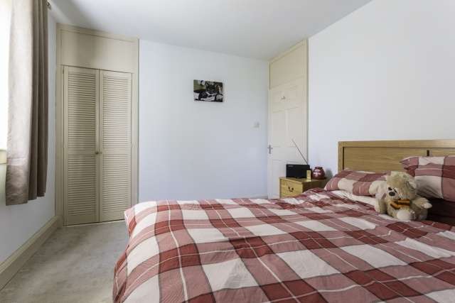  Image of 2 bedroom Flat for sale in Yarrow Terrace Dundee DD2 at Dundee, DD2 4EA
