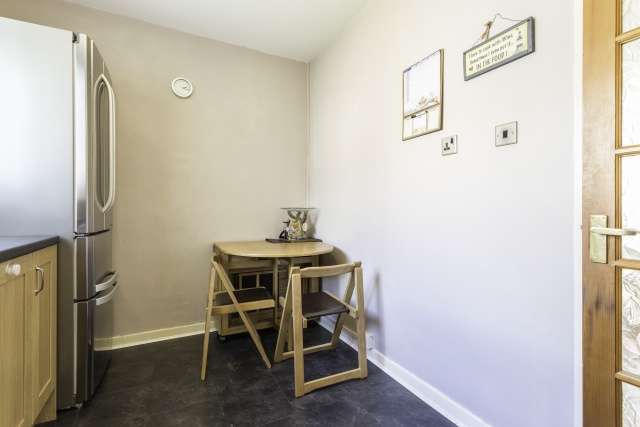  Image of 2 bedroom Flat for sale in Yarrow Terrace Dundee DD2 at Dundee, DD2 4EA