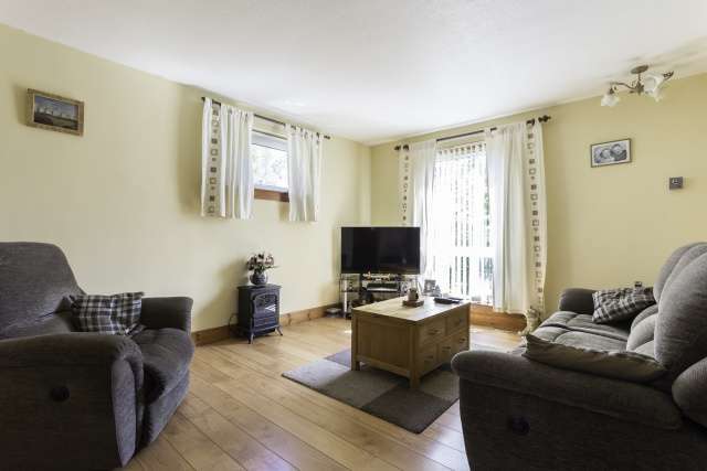  Image of 2 bedroom Flat for sale in Yarrow Terrace Dundee DD2 at Dundee, DD2 4EA