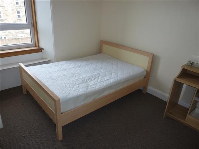  Image of 1 bedroom Flat to rent in Yeaman Place Edinburgh EH11 at Polwarth Edinburgh Edinburgh, EH11 1BS