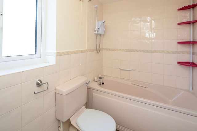  Image of 1 bedroom Flat to rent in Yellowstone Close St. Georges Telford TF2 at Yellowstone Close St. Georges Telford, TF2 9UG