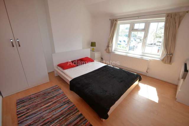  Image of 1 bedroom House Share to rent in Montague Street Caversham Reading RG4 at Montague Street Caversham Reading, RG4 5AU