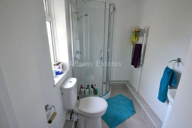  Image of 1 bedroom House Share to rent in Montague Street Caversham Reading RG4 at Montague Street Caversham Reading, RG4 5AU