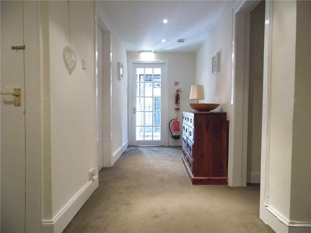  Image of 4 bedroom Flat to rent in Morrison Street Edinburgh EH3 at Haymarket Edinburgh Edinburgh, EH3 8DT